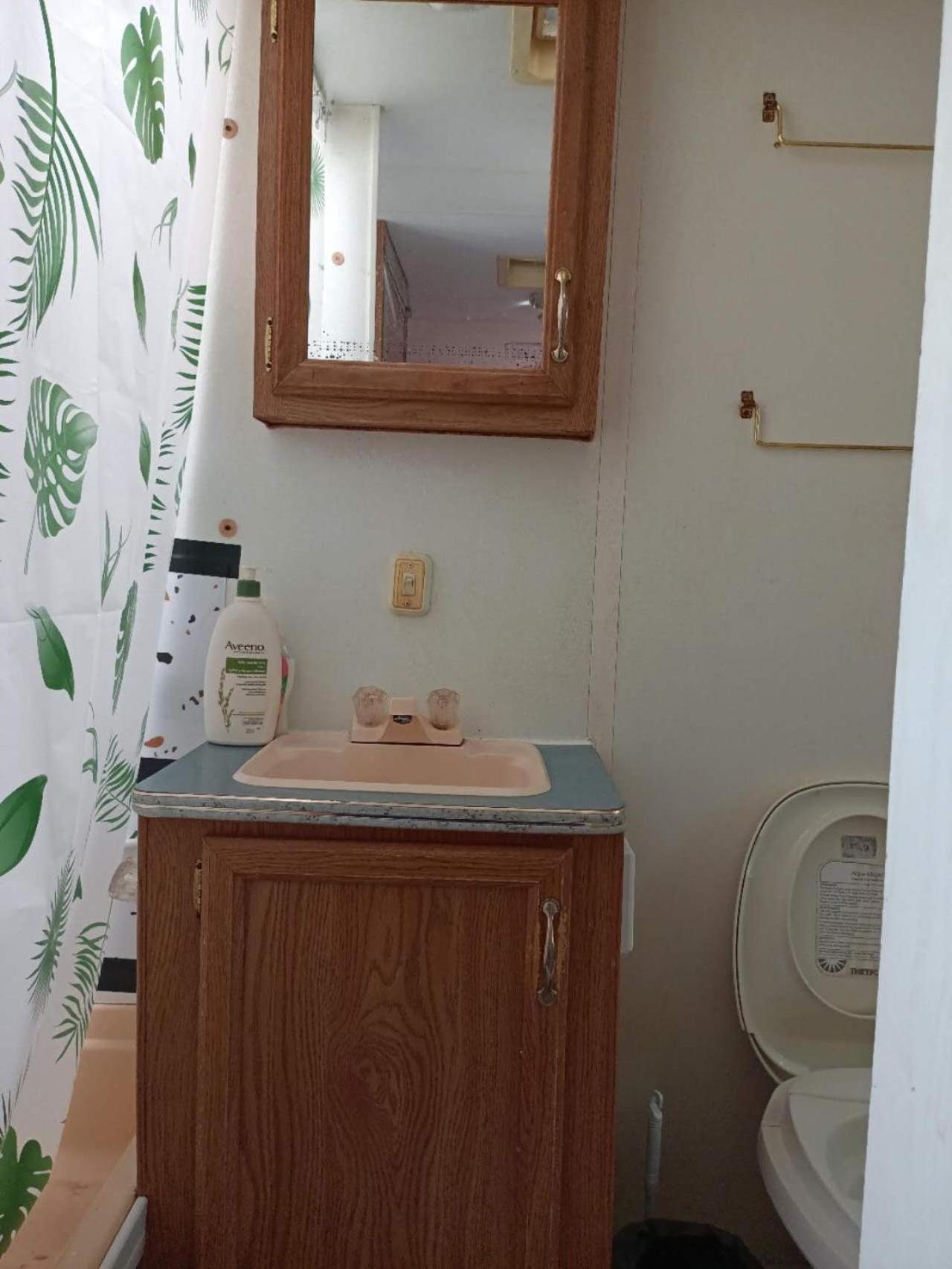 Burnaby East Home Ngoại thất bức ảnh